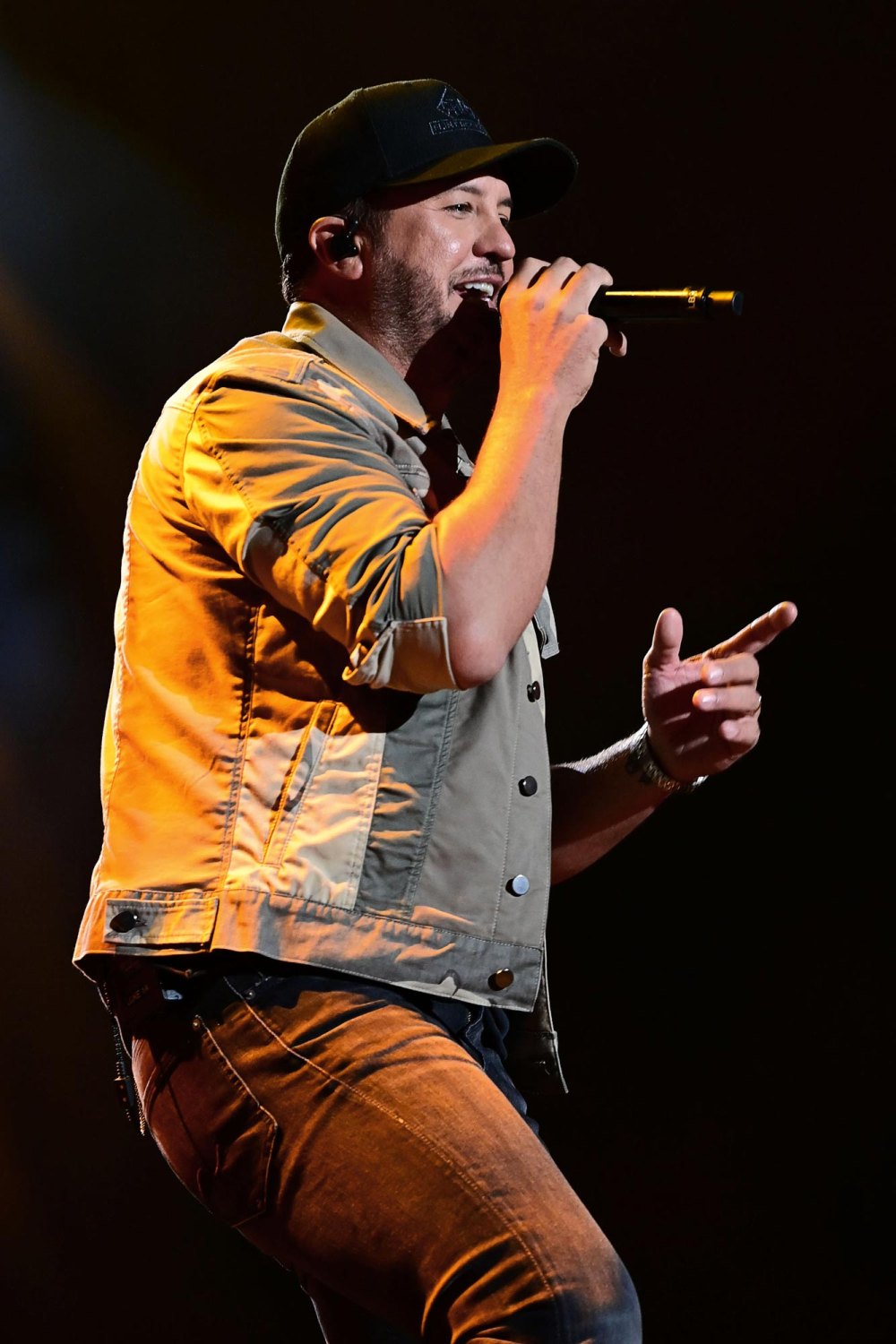 Luke-Bryan-Admits-He-s--Not-Balancing--His-Work-and-Family--That-Well--Right-Now--Wants-to--Slow-Down--After--Rough-Year- -391 Luke Bryan