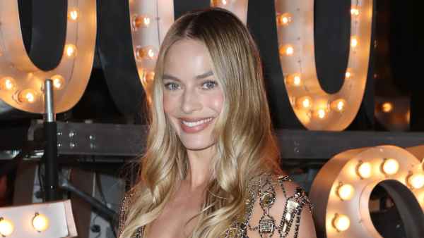 Margot Robbie Reveals How She Stepped Out of Her High Heels in the Viral ‘Barbie' Scene