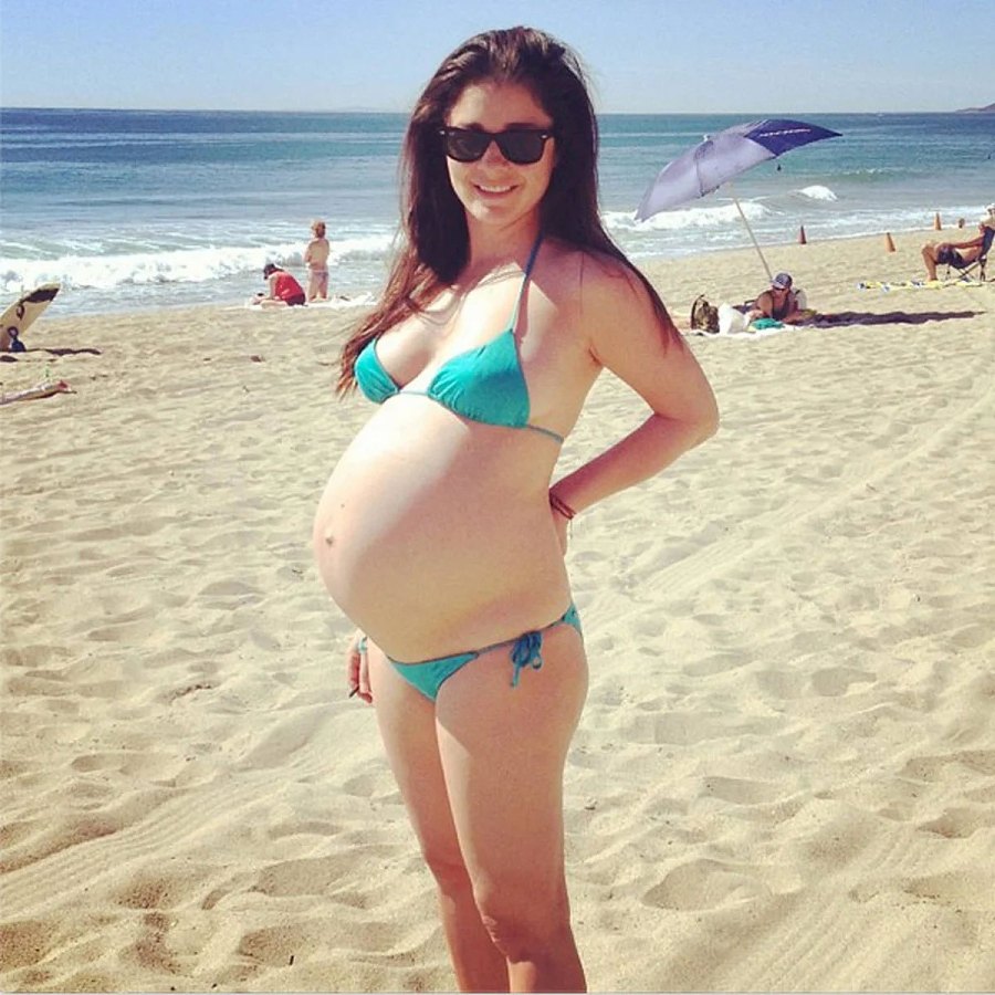 Pregnant Celebrities' Bikini Bodies Over the Years: Bump Photos