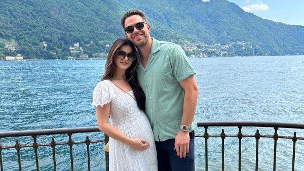 Bachelor in Paradises Pregnant Raven Gates and Adam Gottschalk Soaked Up the Italian Sun