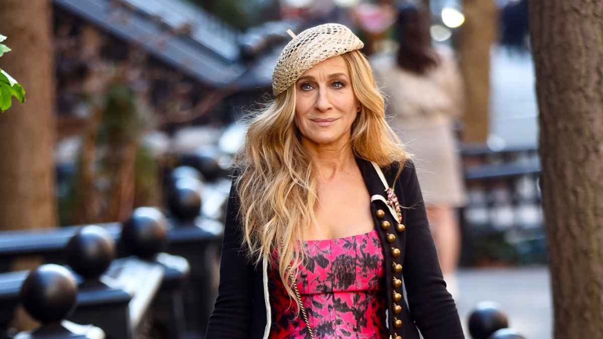 Sarah Jessica Parker Couldn't Help But Wonder If She Should've Gotten a Facelift