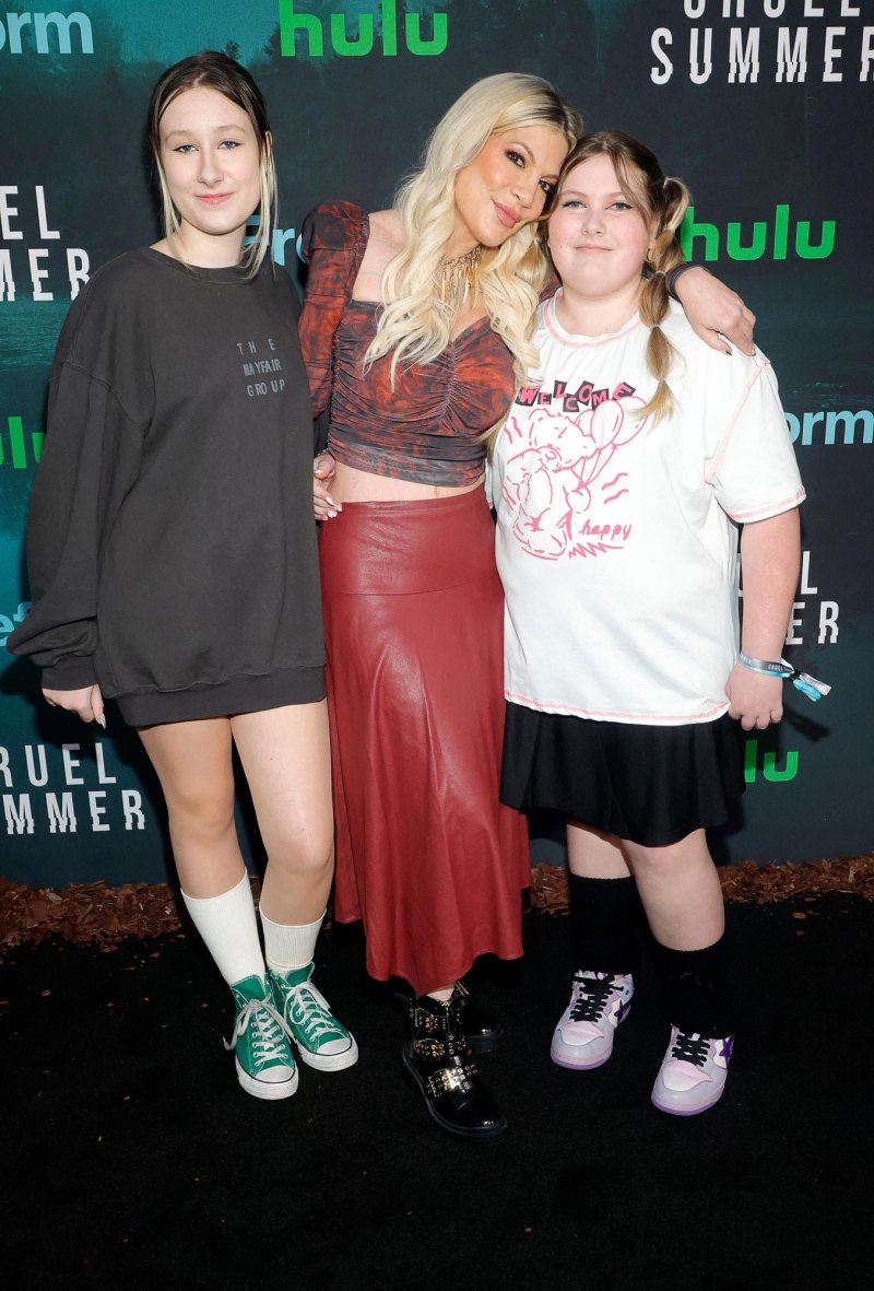 Tori-Spelling-Has-Girl-s-Night-Out-With-Daughters-Stella-and-Hattie-at--Cruel-Summer--Premiere--Photo-223