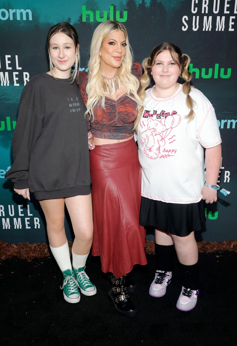 Tori-Spelling-Has-Girl-s-Night-Out-With-Daughters-Stella-and-Hattie-at--Cruel-Summer--Premiere--Photo-224