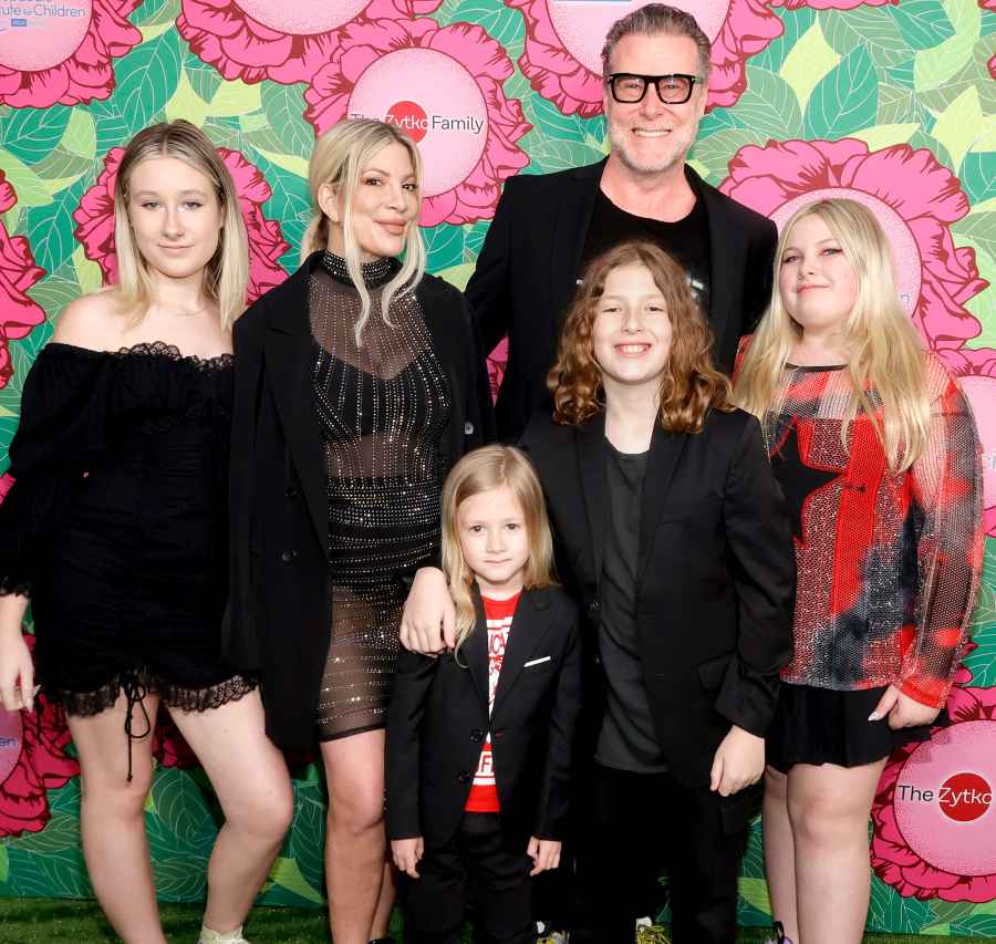 Feature - Tori Spelling and Dean McDermott’s Family Guide: Meet Their 5 Kids, Her Famous Parents and More