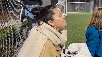 1 Way to Find Love! Selena Gomez Shouts ‘I’m Single’ During Soccer Match