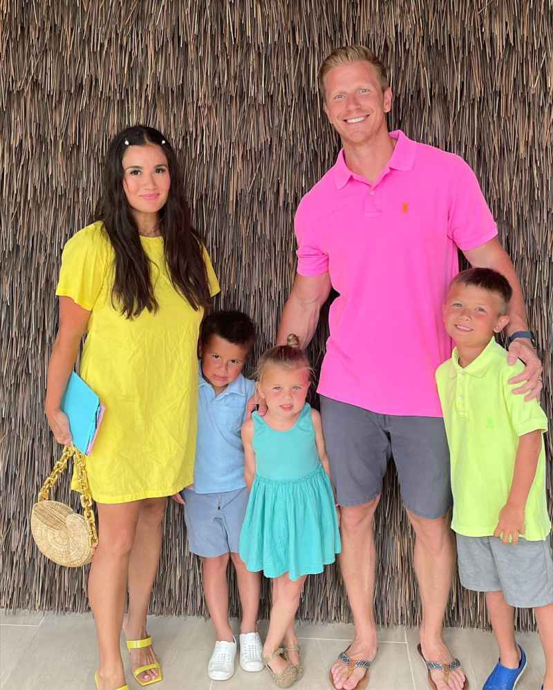Celebrity Families’ 2023 Summer Vacations: Sean Lowe, Chrissy Teigen, Vanessa Lachey and More