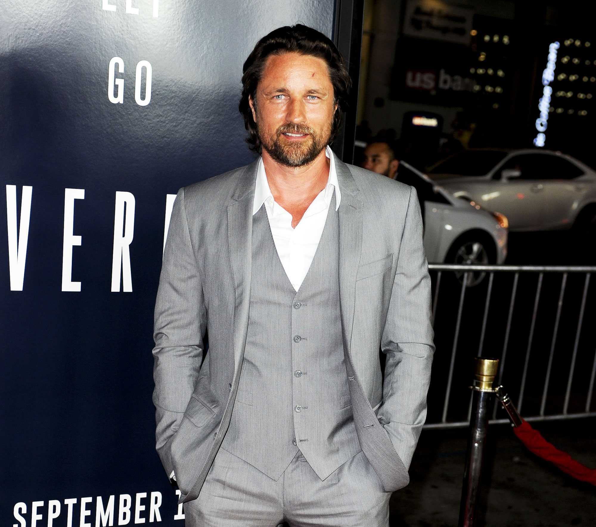 ‘Greys-Anatomy-Star-Martin-Henderson-Dishes-on-‘Legendary-Kiss-With-Britney-Spears-in-‘Toxic-Video-Martin-Henderson