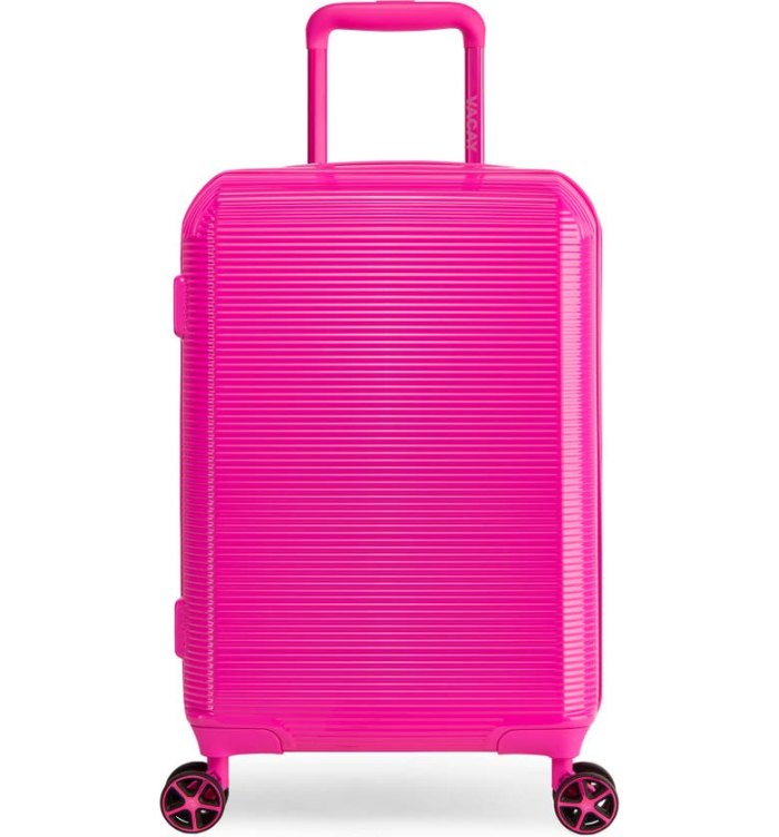 Vacay spinner suitcase