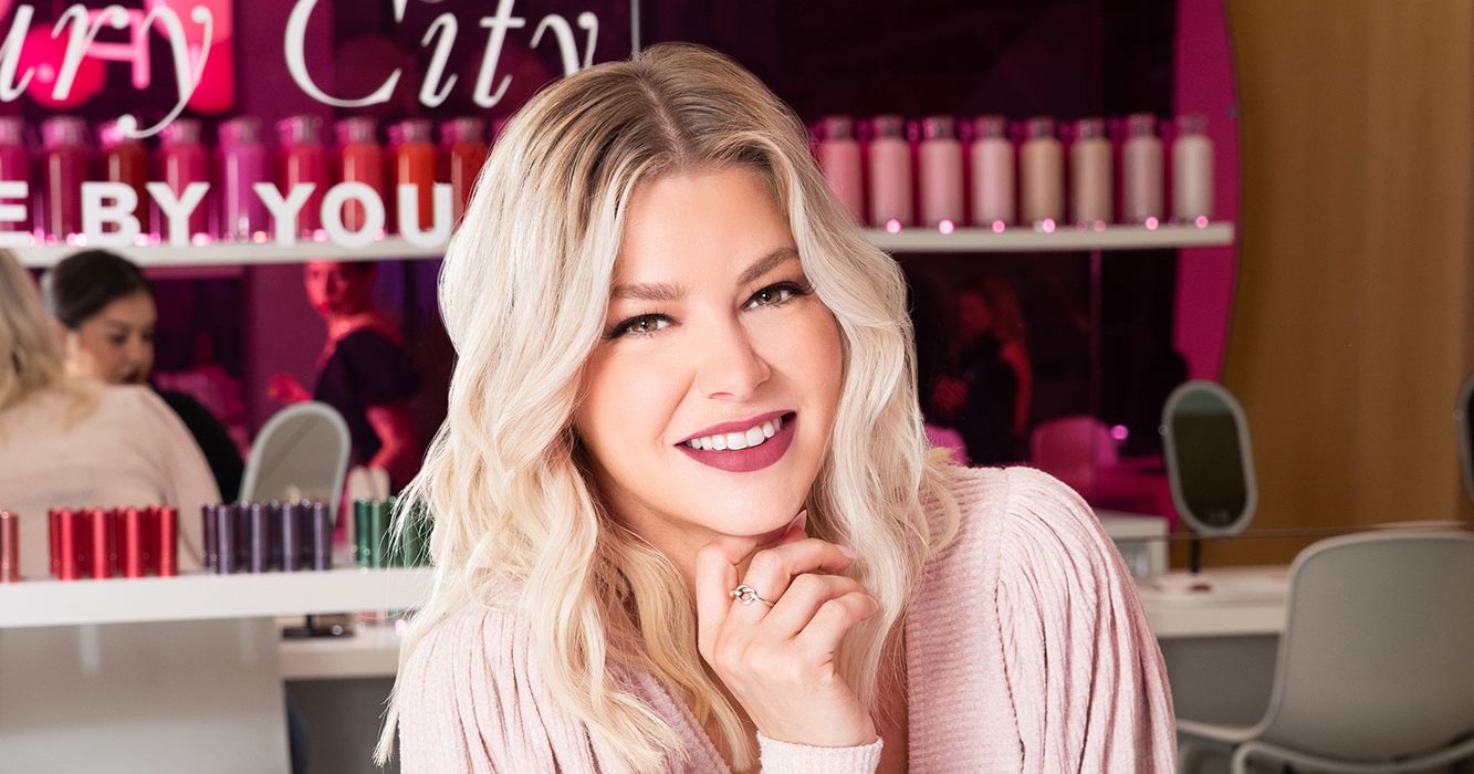 Ariana Madix Partners With Lip Lab for Lipstick Collection - Vimarsana News