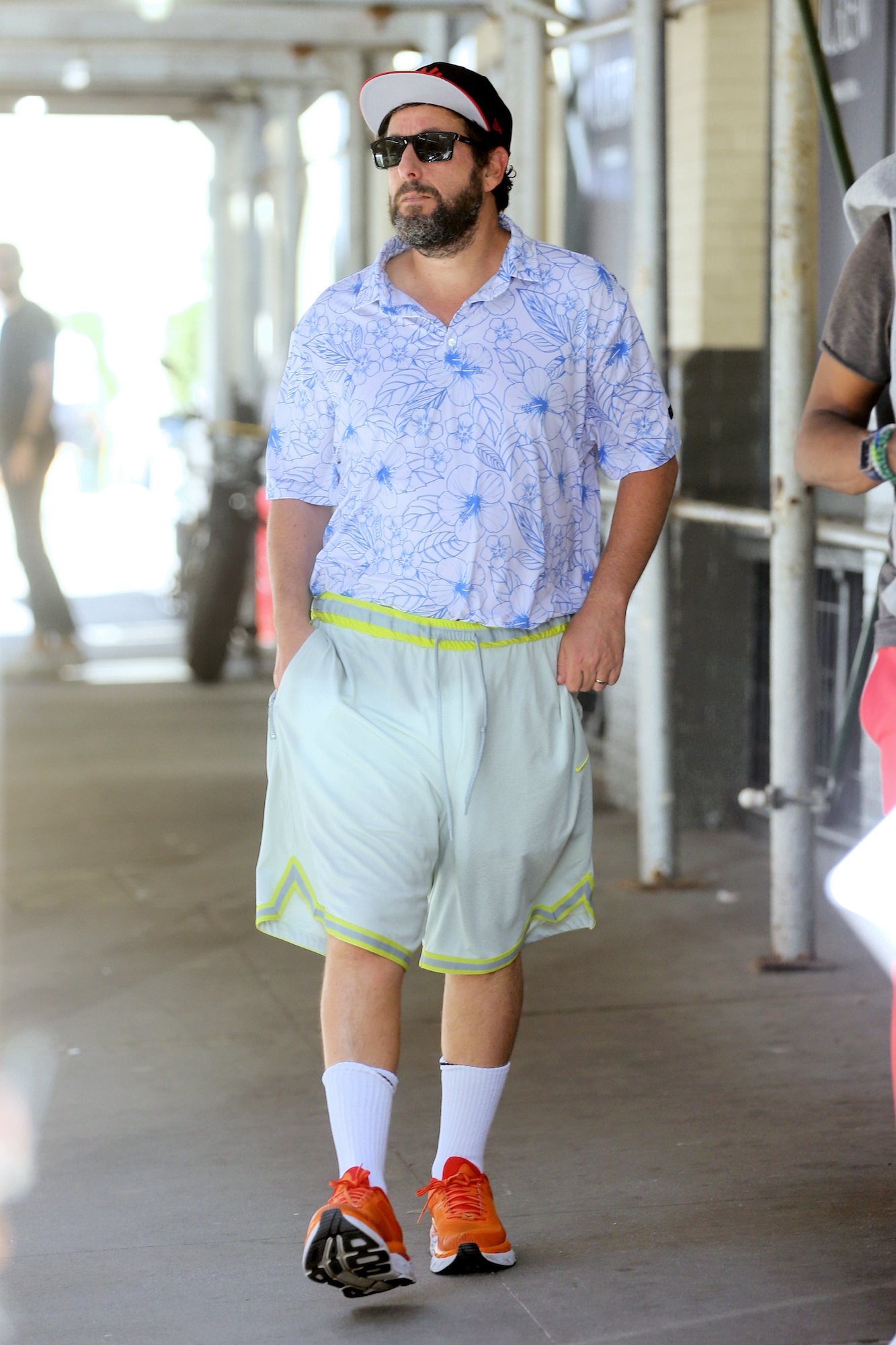 Adam Sandler'S Best Casual Looks Over The Years: Photos