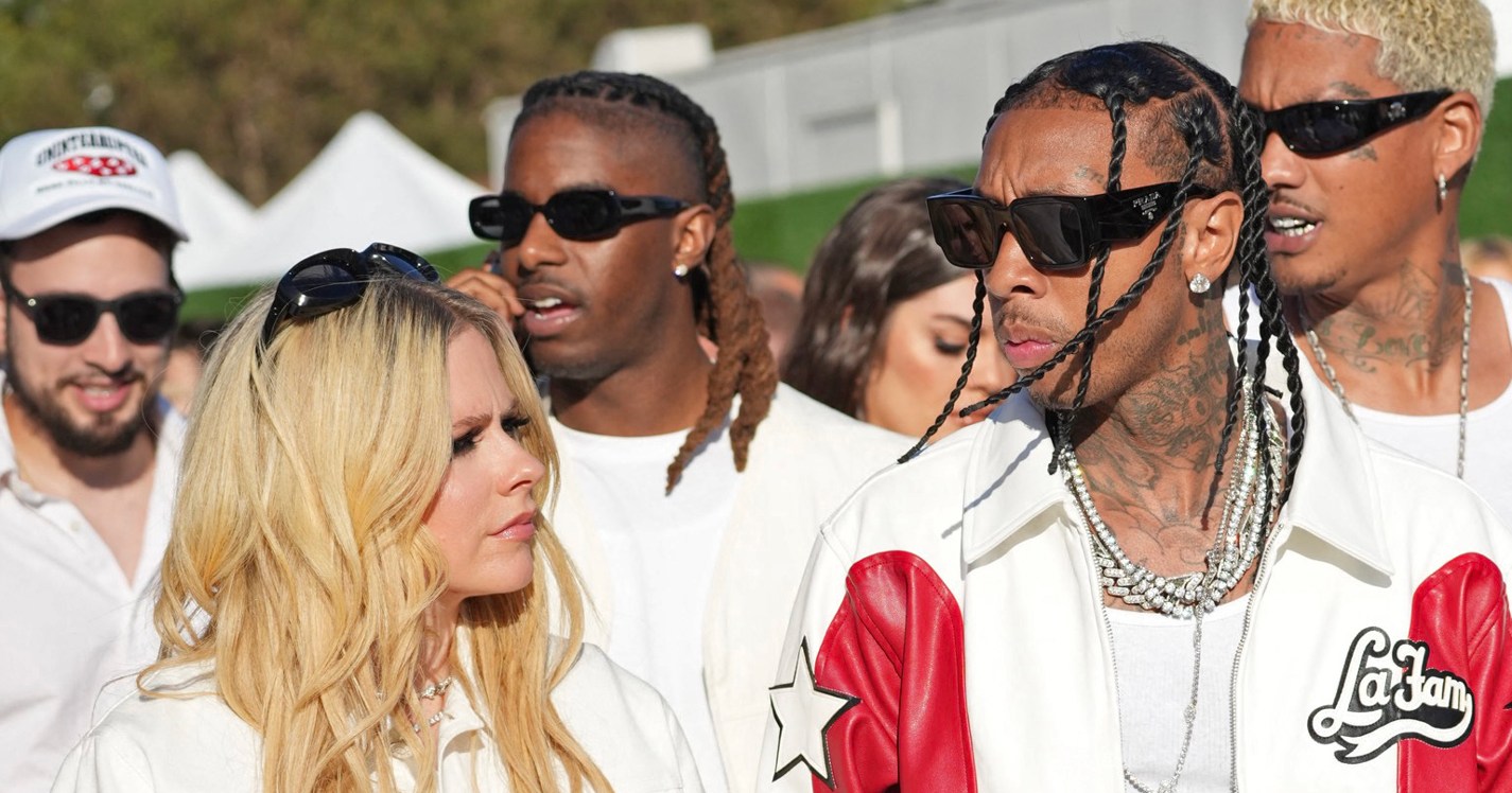 Avril Lavigne, Tyga Spotted Together at July 4th Party After Split - Vimarsana News