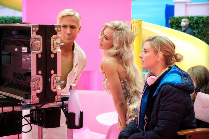 Barbie Director Greta Gerwig Reacts the Film Online Backlash Margot Robbie and Ryan Gosling BTS Behind The Scenes 2