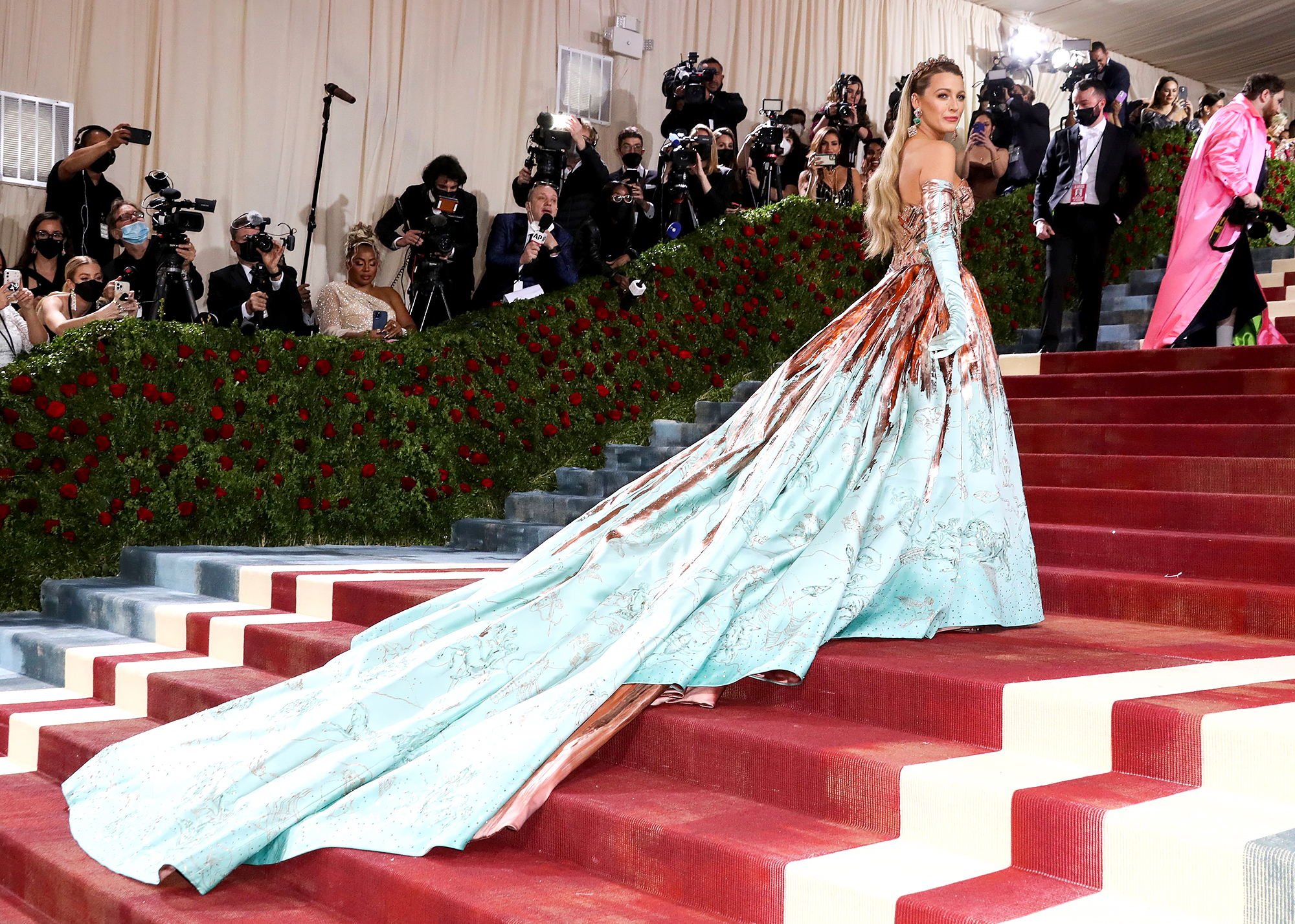 Blake Lively ‘Hops’ Over an Exhibit Rope to Fix Her Iconic Met Gala Dress