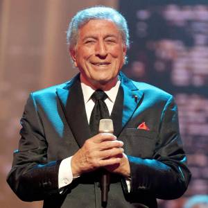 Celebrities Mourn Tony Bennett Death