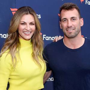 Erin Andrews and Husband Jarret Stoll Welcome 1st Baby Via Surrogate After Fertility Struggles