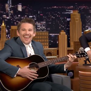 Ethan Hawke, Jimmy Fallon Play Bob Dylan Lullabies With Guitar: Watch
