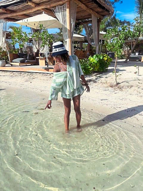 Eva Marcille's Unforgettable Adventure in Cancun: From Exotic Crickets to Fries with a Twist!
