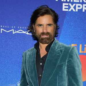 Every Time John Stamos Slammed Full House :Costars Mary-Kate:Ashley Olsen Jodie Sweetin 254