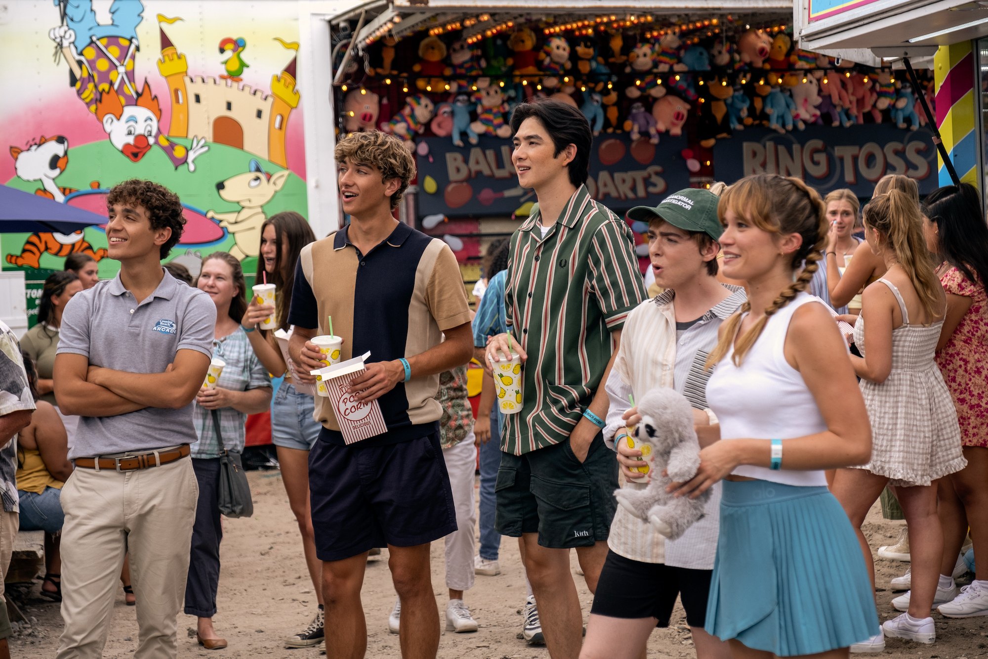 Summer I Turned Pretty's Jenny Han Slams 'Hateful Comments' About Cast - Vimarsana News