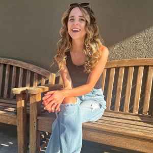 Jinger Duggar Wears Jeans After Explosive Family Doc