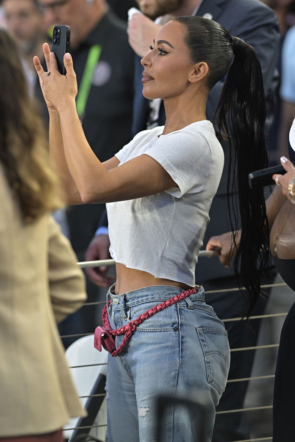 Kylie Jenner loves mini fanny packs: our top picks