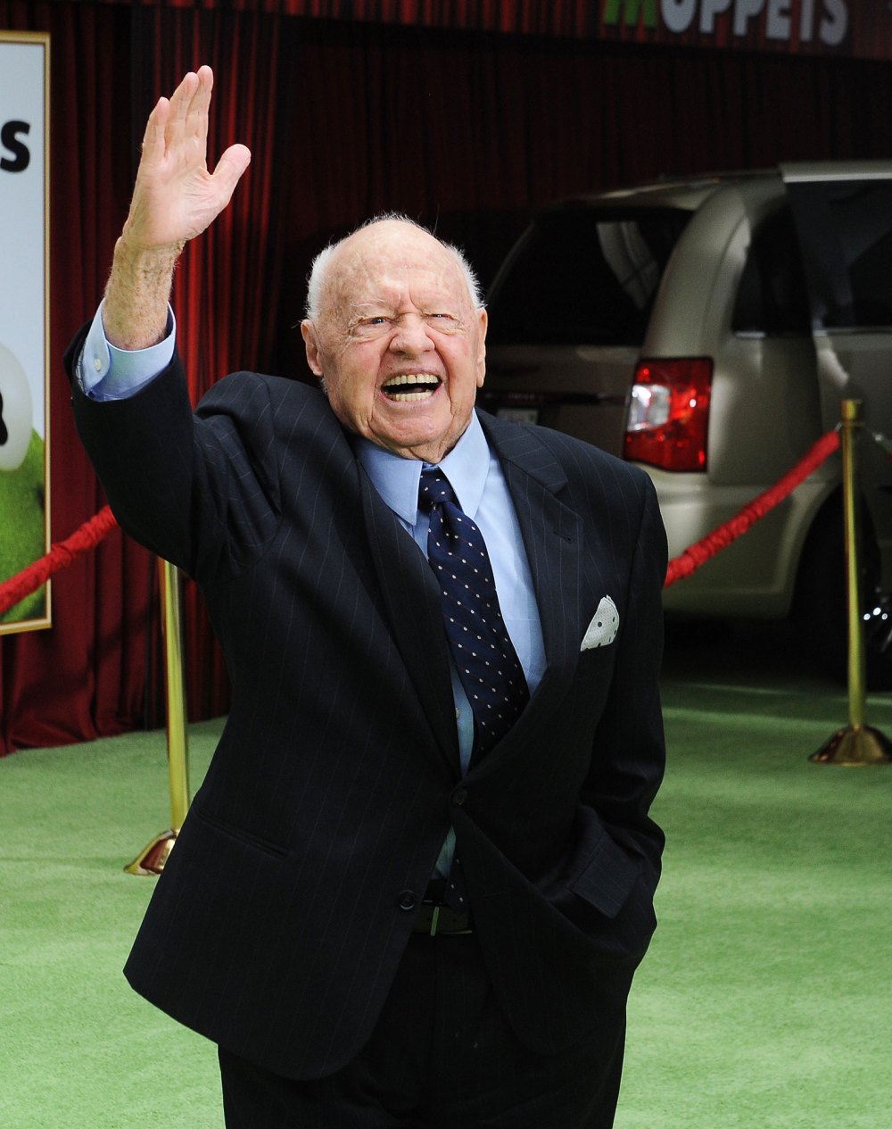 Mickey Rooney Death: Liza Minnelli, Other Stars Mourn Celebrated Actor