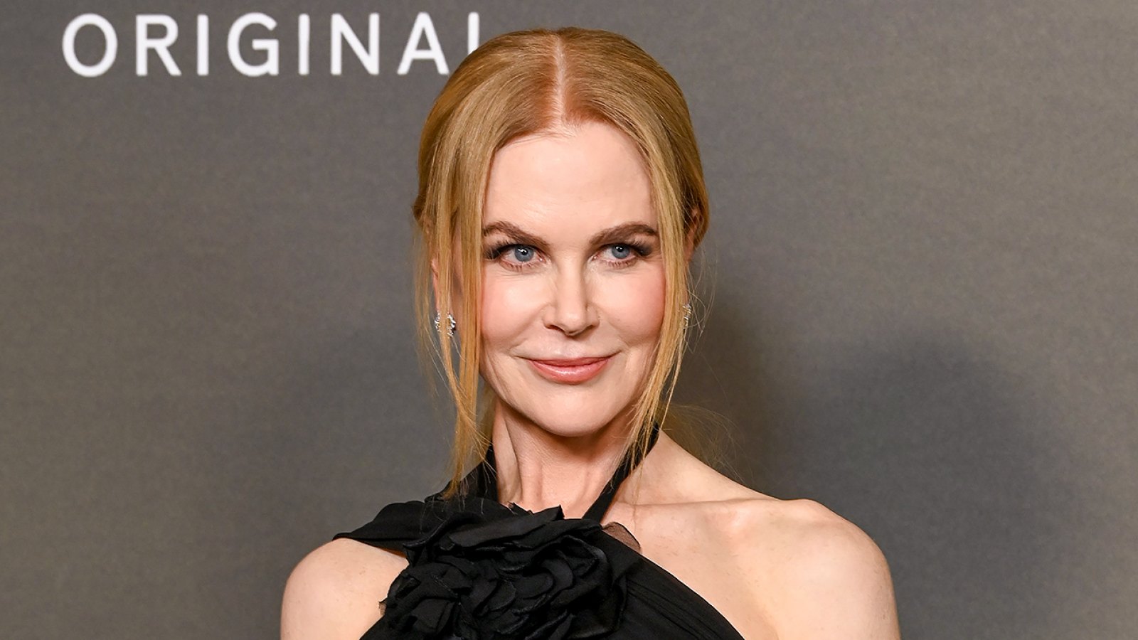 Nicole Kidman Defends Vanity Fair Cover Miniskirt