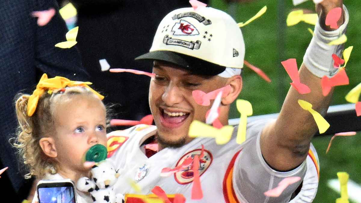 Patrick Mahomes' Daughter Gives Him Sweet Sendoff to NFL Training Camp | Us Weekly
