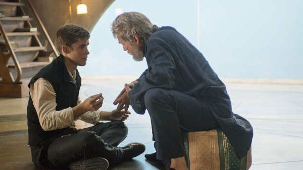 The Giver Movie Trailer: Watch Katie Holmes, Taylor Swift, Meryl Streep, Jeff Bridges