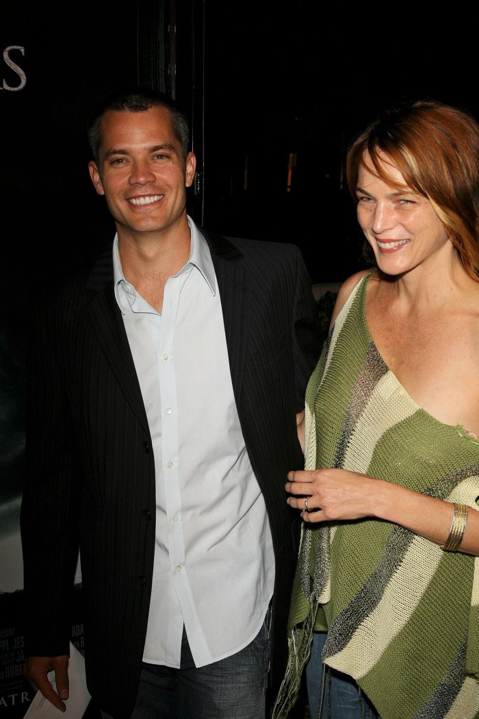 Timothy Olyphant and Alexis Knief s Relationship Timeline From College Sweethearts to Marriage Goals 317