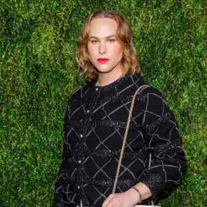 Tommy Dorfman Reveals She Earned 29000 — Before Fees — for Season 1 of Netflix-s 13 Reasons Why