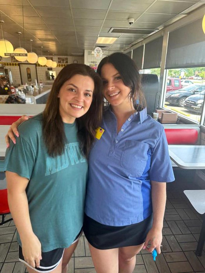 Why Is Lana Del Rey Working a Waffle House In Alabama Singer Spotted Serving Fans 259