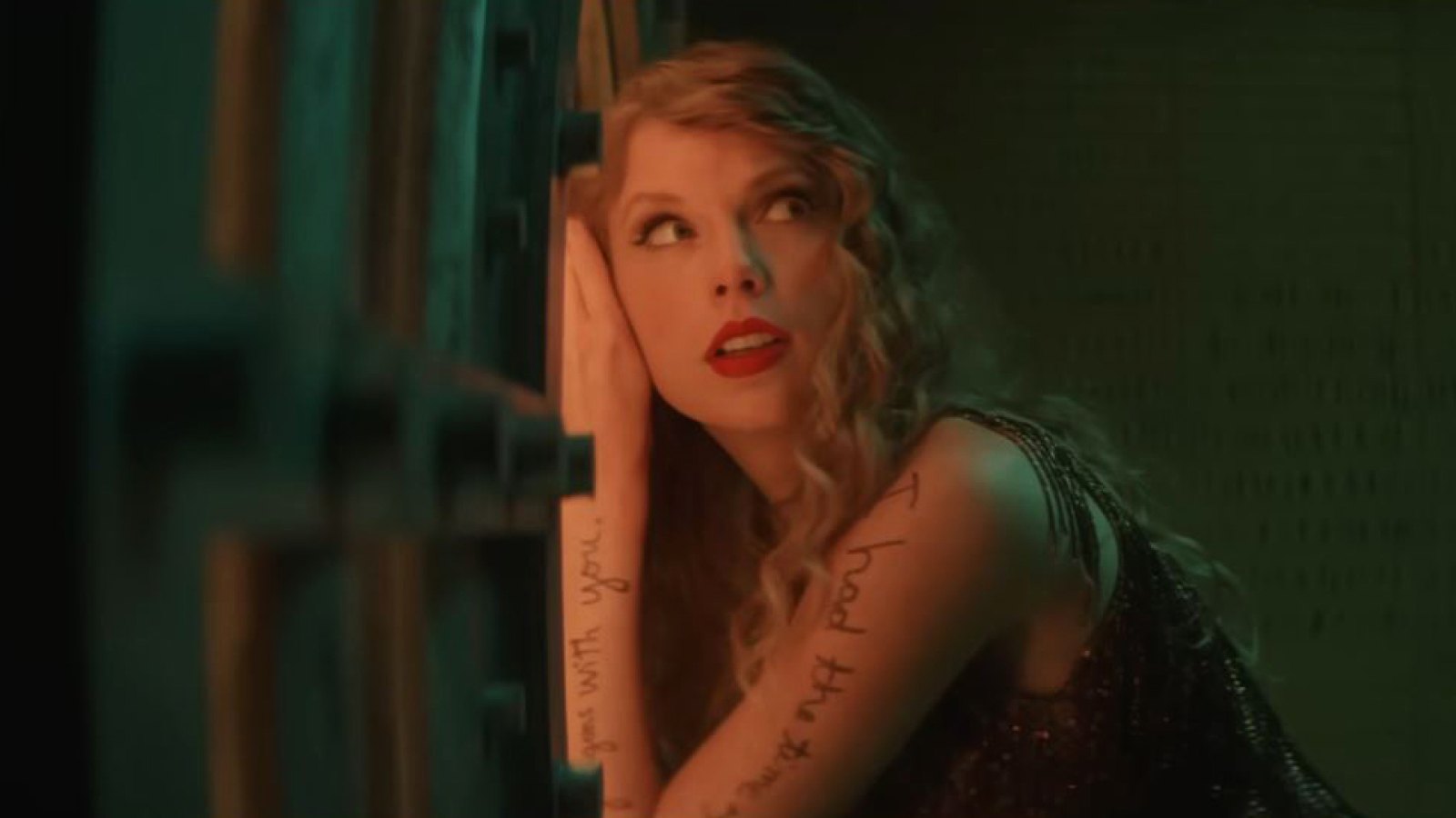 Breaking Down Easter Eggs in Taylor Swift’s ‘I Can See You’ Music Video: From 'Speak Now' to '1989'