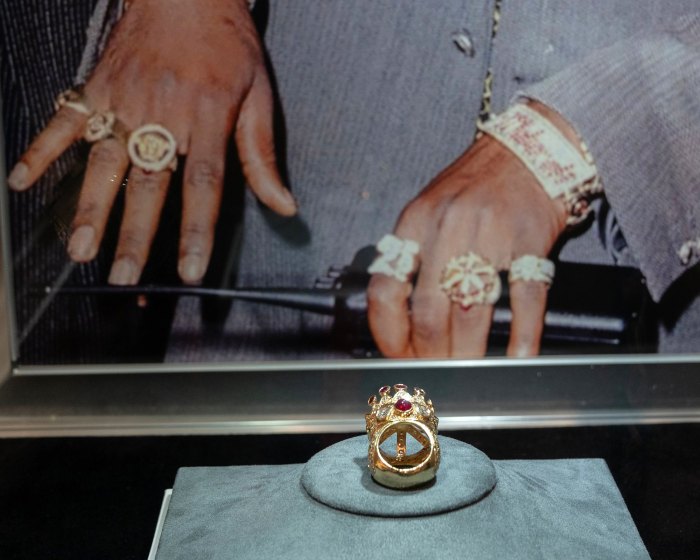 Drake Purchased Tupac Shakur’s Self-Designed Gold Crown Ring for $1.01 Million Because, Of Course