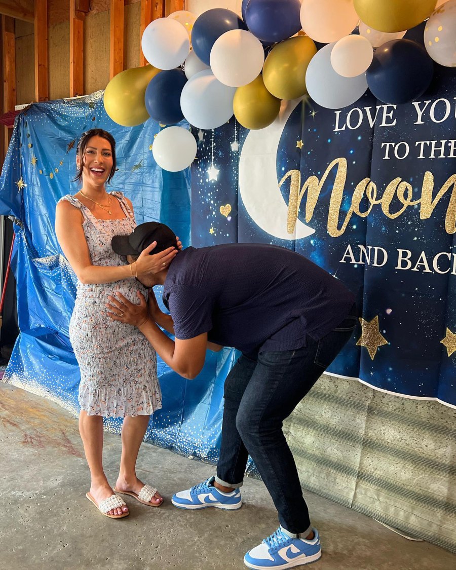Becca Kufrin and Thomas Jacobs Pregnant Stars Celebrating Baby Showers in 2023: Party Photos
