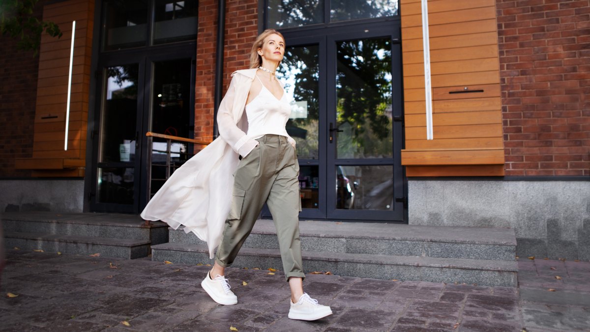 lightweight slimming joggers