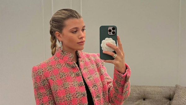 sofia-richie-amazon-essie-nail-polish