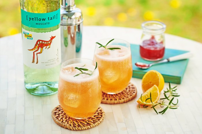 Victoria Justice's Moscato Fizz Cocktail Is Like Sipping 'Tropical Paradise': Get the Recipe