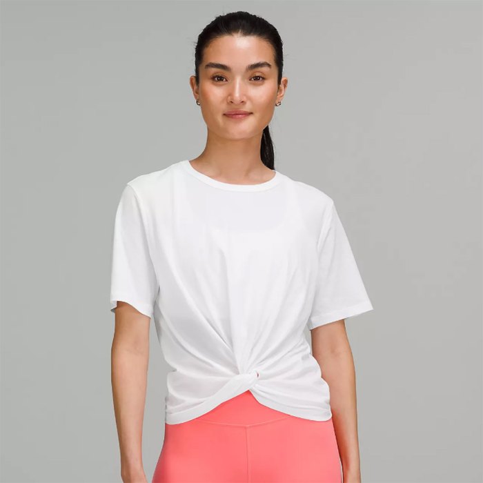 weekend-deals-lululemon 12.35.13 PM