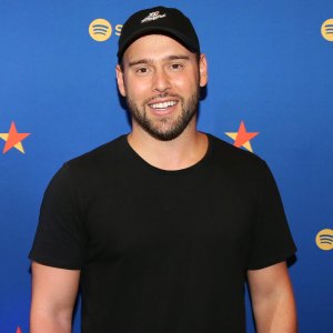 A Guide to Scooter Braun s Most Famous Clients — And Where He Stands With Them Today 321