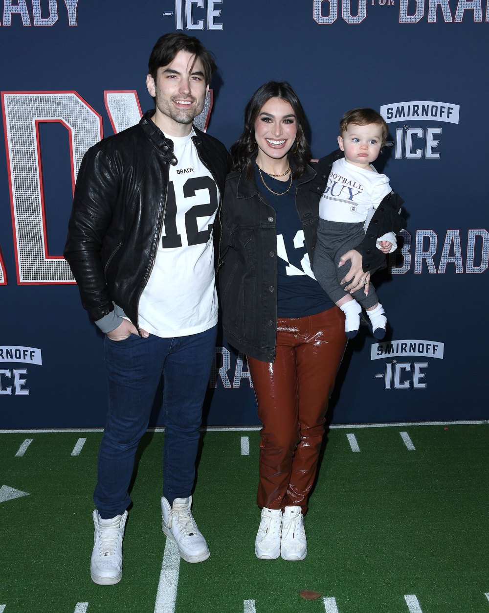Bachelor Nations Ashley Iaconetti Recalls Overcoming Gender Disappointment When Pregnant With Son