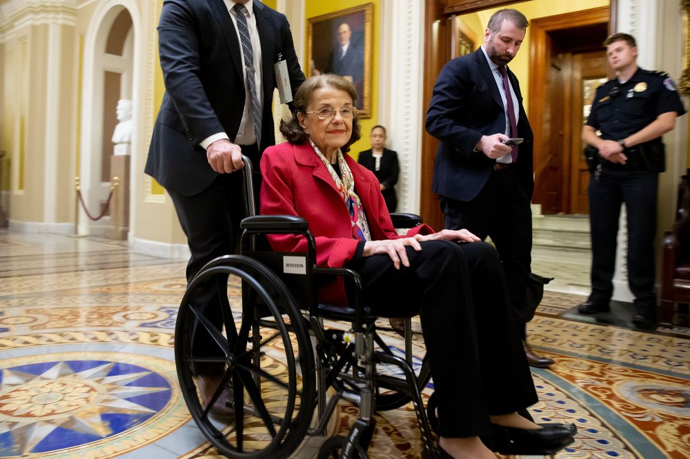 Senator Dianne Feinstein Dead at 90 | Us Weekly