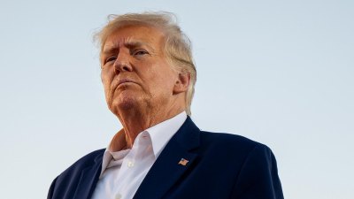 Donald Trump s Mugshot Released After Surrendering to Georgia Jail Following 3rd Indictment Photo 317