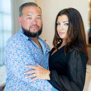 Feature Jon Gosselin and Stephanie Lebo Turn it On for the Cameras in 1st Appearance As a Couple