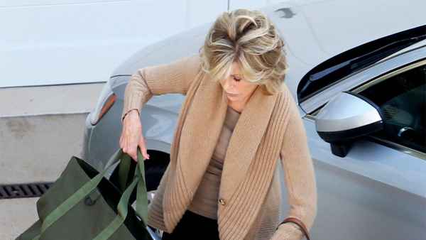 Jane Fonda Explains Why She Has a Chair With Ryan Gosling’s Face On It