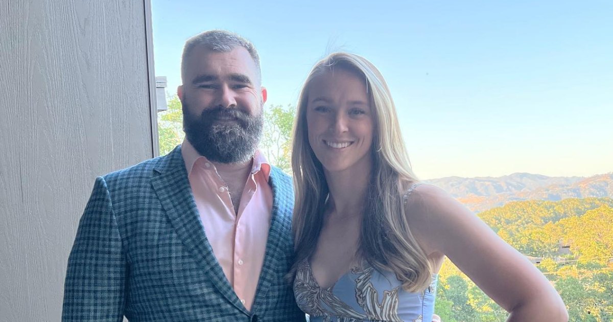Jason Kelce and Wife Troll Parent-Shamers in Funny Family Video Jason Kelce and Wife Troll Parent-Shamers in Funny Family Video