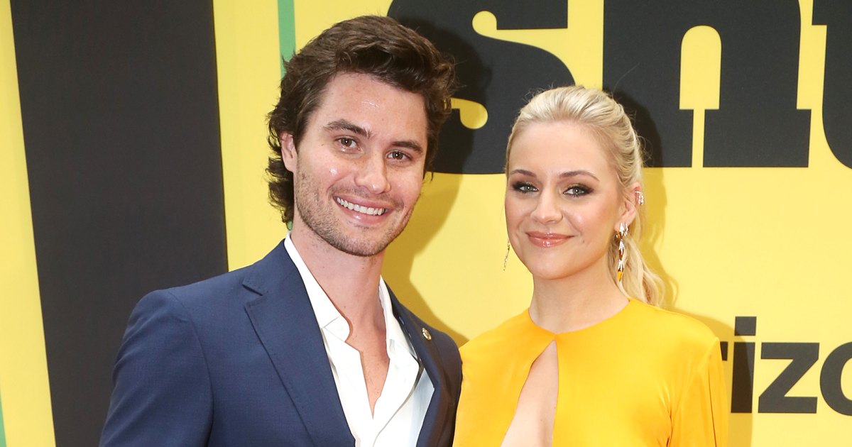 Kelsea Ballerini Shares Black Dress She Wore on 1st Chase Stokes Dates Kelsea Ballerini Shares Black Dress She Wore on 1st Chase Stokes Dates