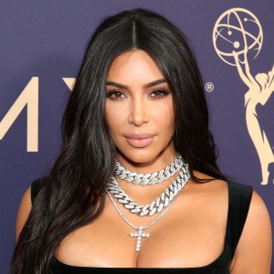 Kim Kardashian Returns to Workouts After Breaking Shoulder