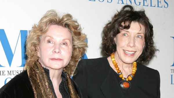 Lily Tomlin Marries Girlfriend Jane Wagner After 42 Years Together: “They Are Very Happy,” Rep Says