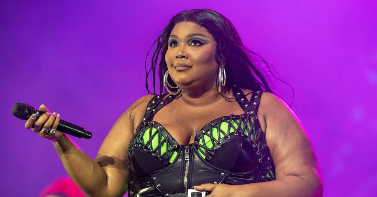 Lizzo Could Face Complaints From 6 More Employees in Harassment Suit Lizzo Could Face Complaints From 6 More Employees in Harassment Suit